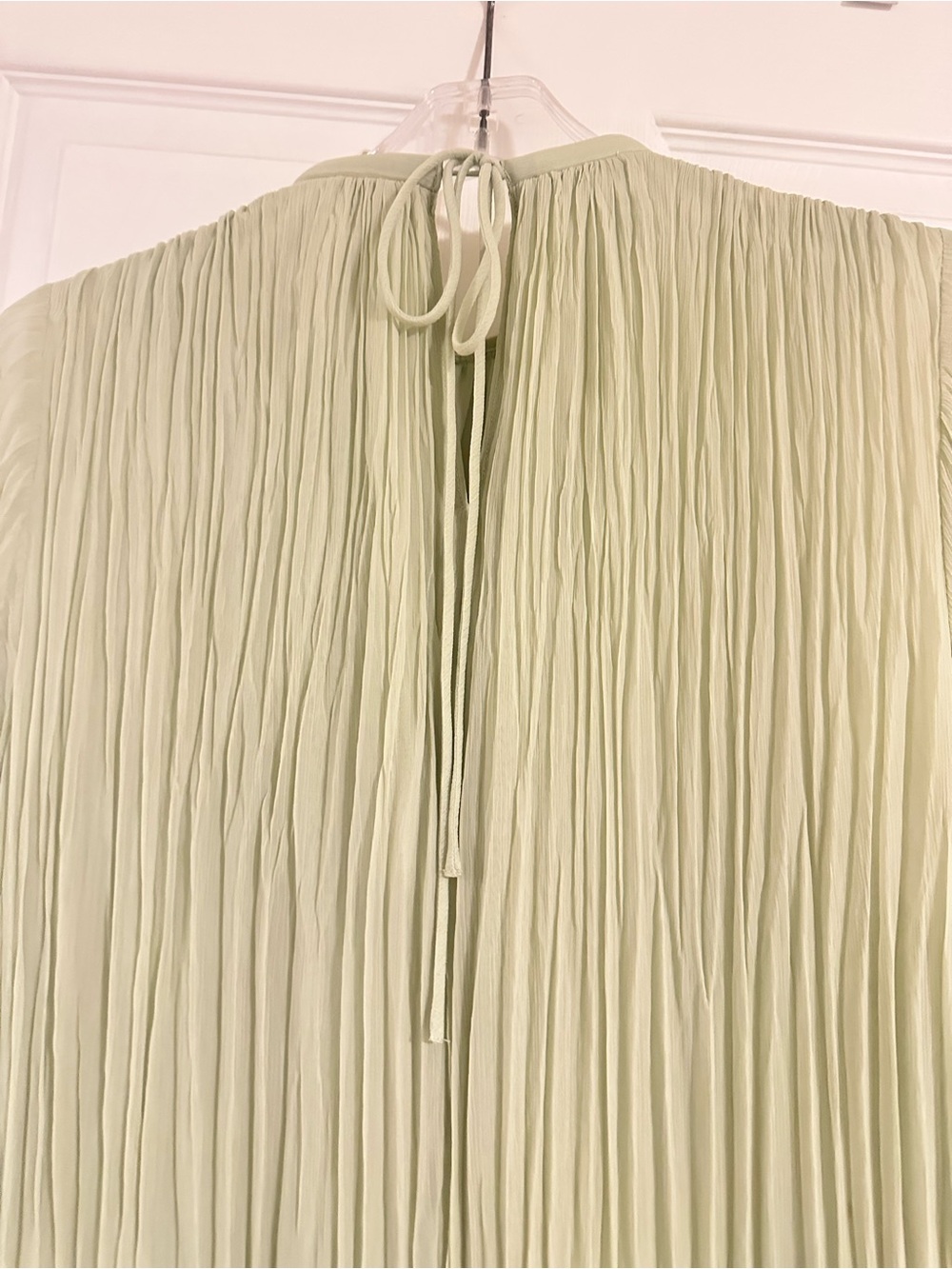 H&M Sage Green Pleated Midaxi Dress with Long Sleeves - Picture 4 of 5
